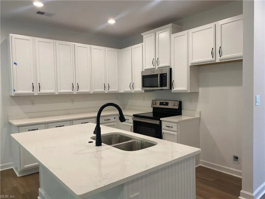 Suffolk, Virginia 23435, United States, 3 Bedrooms Bedrooms, ,3 BathroomsBathrooms,Residential,Active,40084