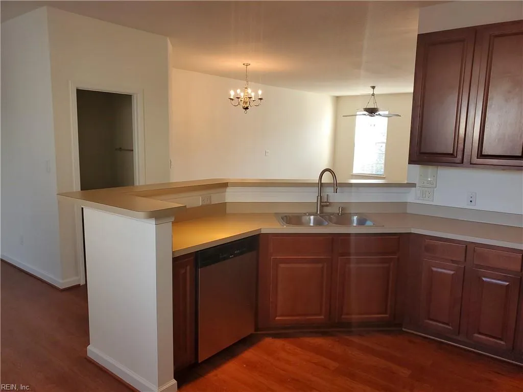 Virginia Beach, Virginia 23462, United States, 3 Bedrooms Bedrooms, ,3 BathroomsBathrooms,Residential,Active,19094