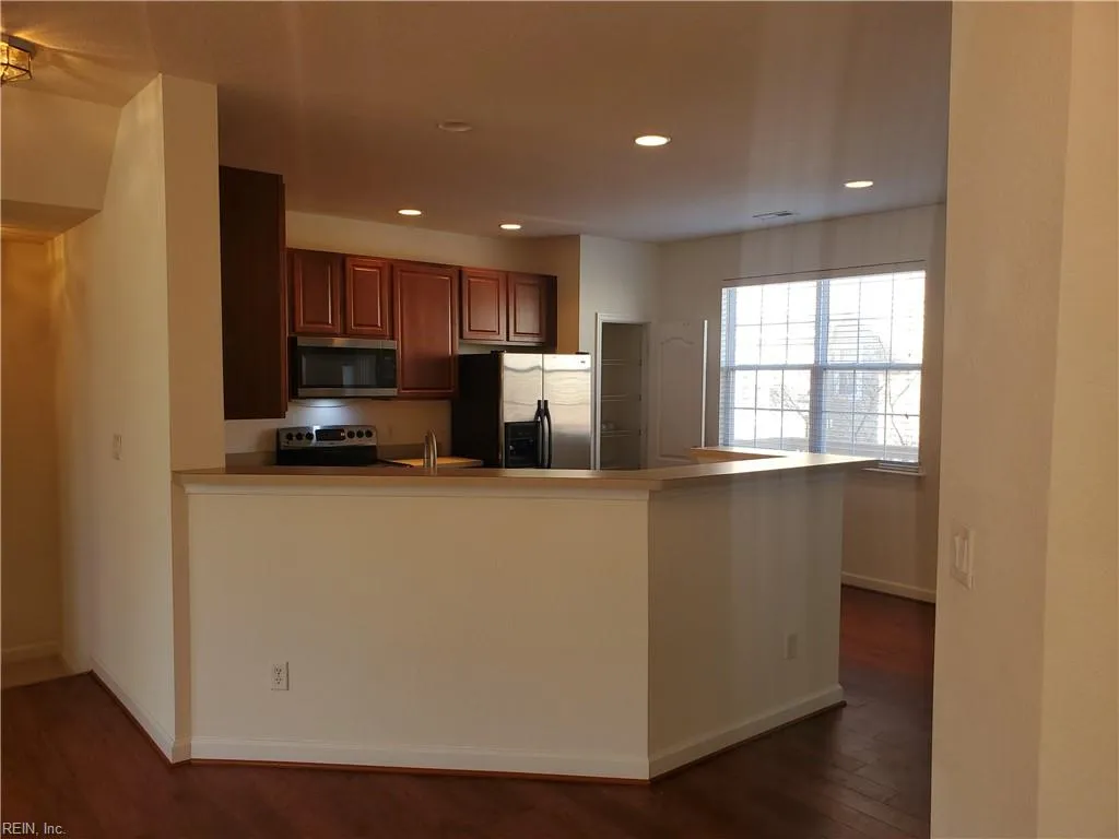 Virginia Beach, Virginia 23462, United States, 3 Bedrooms Bedrooms, ,3 BathroomsBathrooms,Residential,Active,19094