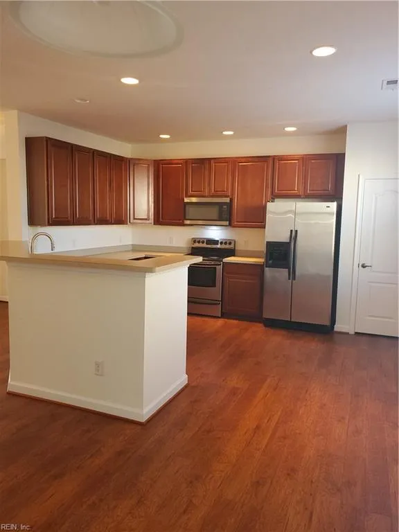 Virginia Beach, Virginia 23462, United States, 3 Bedrooms Bedrooms, ,3 BathroomsBathrooms,Residential,Active,19094