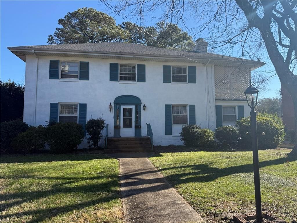 Photo of 7710 N Shirland Avenue #B, Norfolk, VA 23505 (MLS # 10617599)