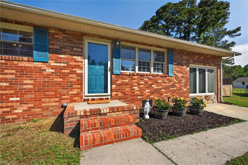 Photo of 1436 Aspen Court, Suffolk, VA 23434 (MLS # 10635529)