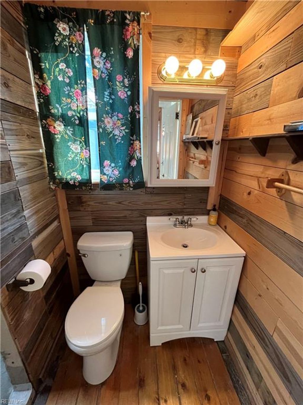 Photo of 144 Nelson Drive, Newport News, VA 23601 (MLS # 10620222)