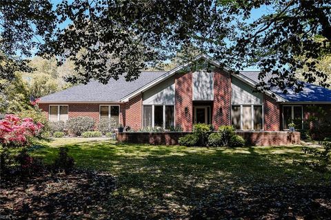 4052 Bridgehampton LN Virginia Beach VA 23455