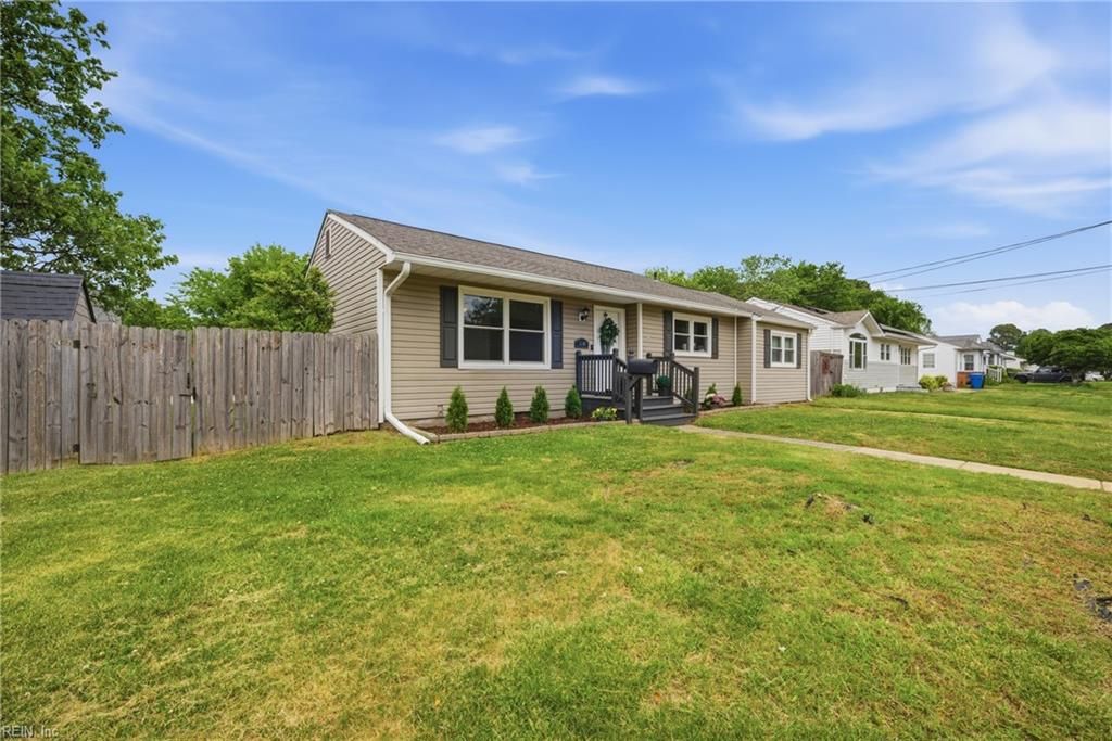 Photo of 5544 Aragon Drive, Virginia Beach, VA 23455 (MLS # 10632057)