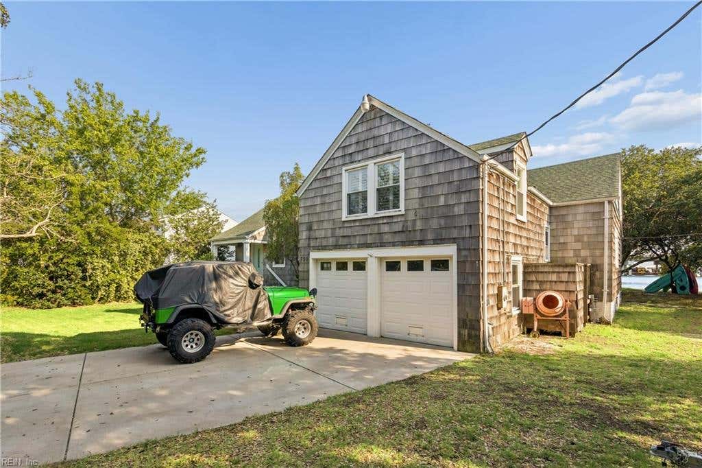Photo of 759 Ocean View Avenue W, Norfolk, VA 23503 (MLS # 10643651)