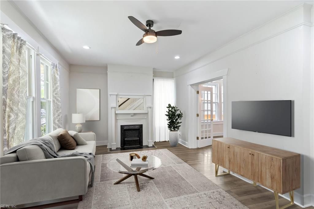 Photo of 434 Mt Vernon Avenue, Portsmouth, VA 23707 (MLS # 10617765)