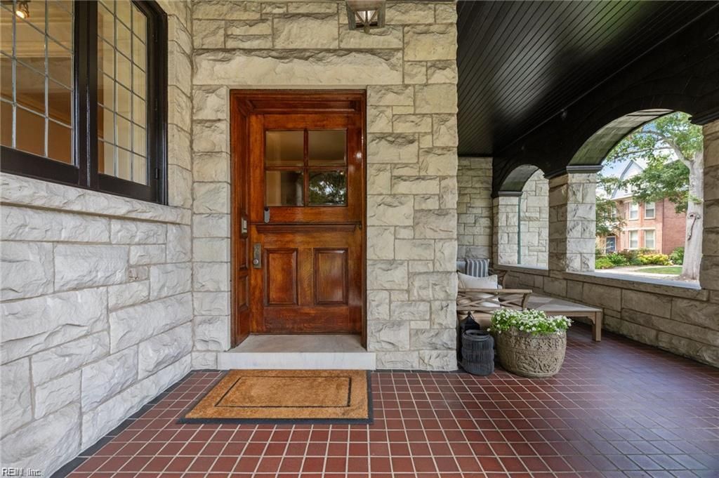 Photo of 507 Pembroke Avenue, Norfolk, VA 23507 (MLS # 10614703)