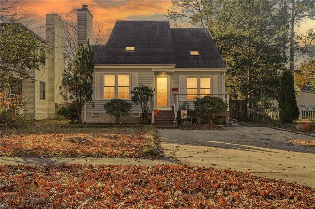 Photo of 417 Rhode Island Avenue, Norfolk, VA 23508 (MLS # 10611880)