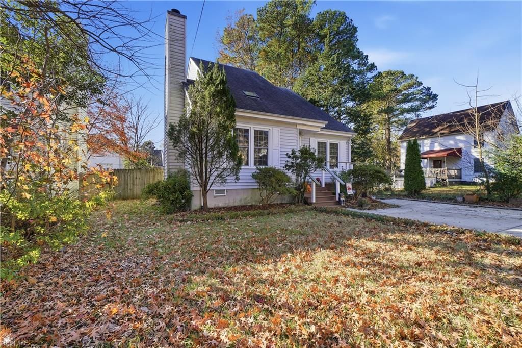 Photo of 417 Rhode Island Avenue, Norfolk, VA 23508 (MLS # 10611880)