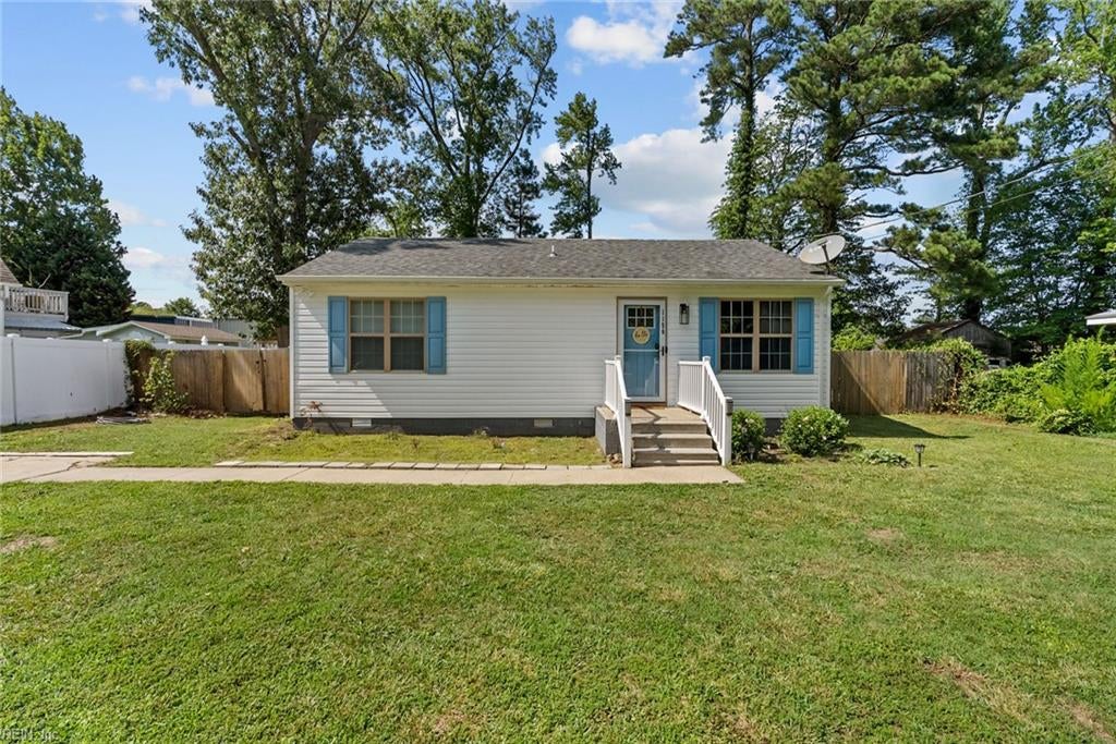 Photo of 1150 Beautiful Street, Virginia Beach, VA 23451 (MLS # 10646418)
