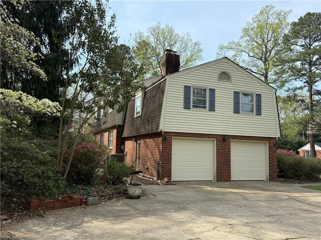 Photo of 1613 Stokes Court, Virginia Beach, VA 23455 (MLS # 10627037)