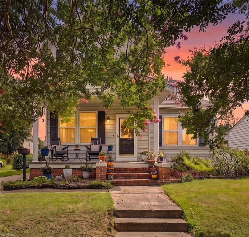 Photo of 623 New York Ave Avenue, Norfolk, VA 23508 (MLS # 10645604)