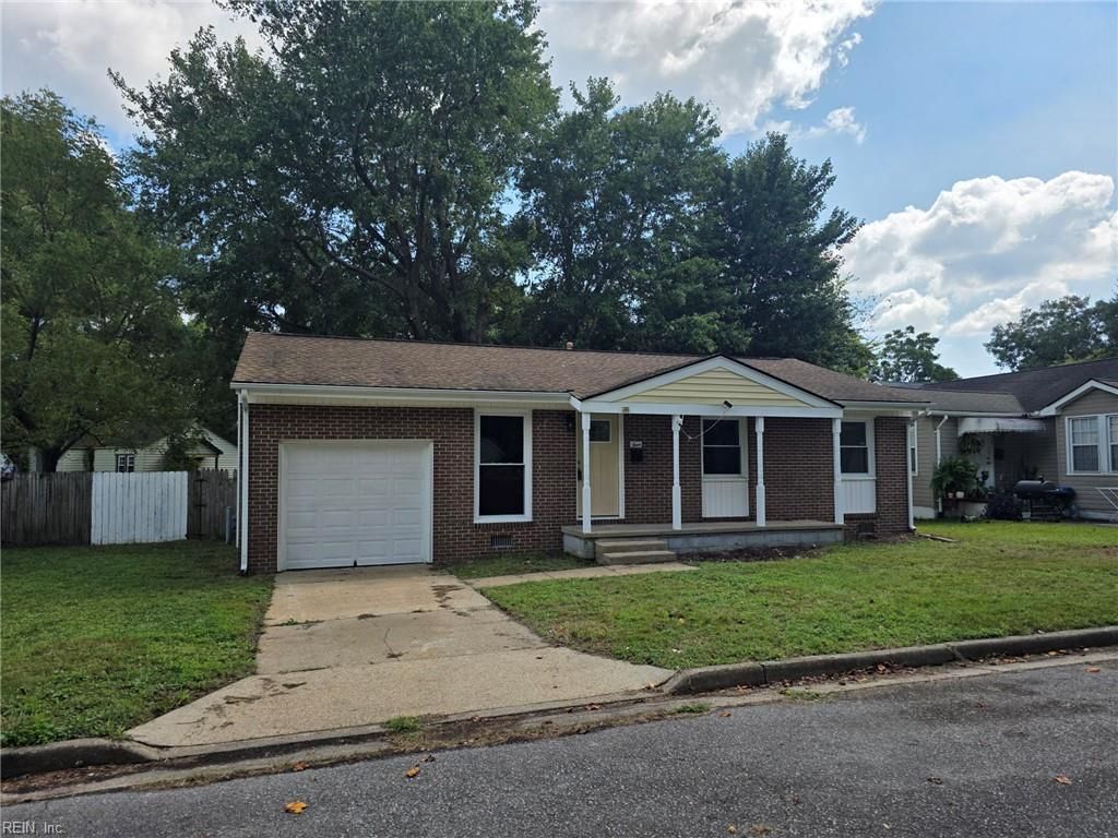 Photo of 4 Sampson Place, Portsmouth, VA 23702 (MLS # 10616775)