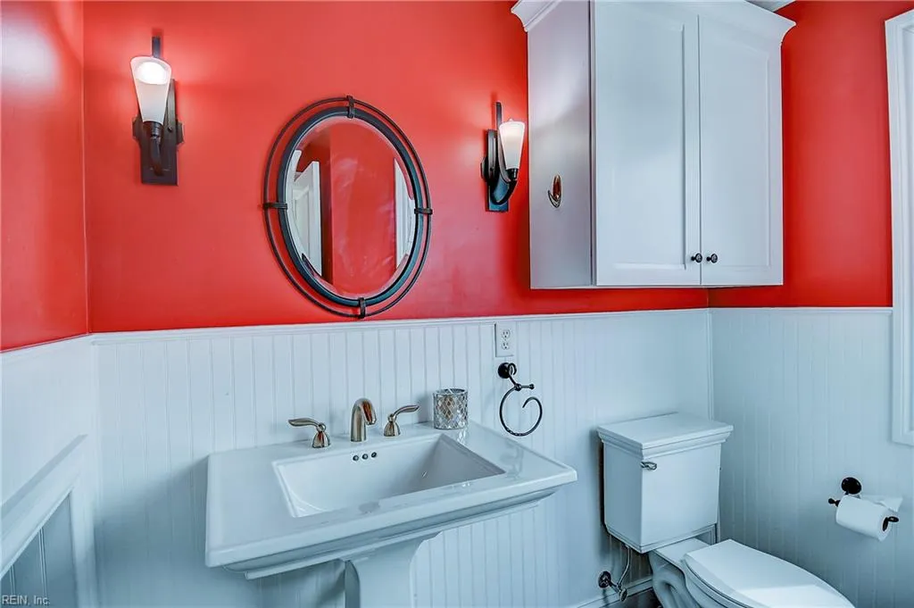 Virginia Beach, Virginia 23455, United States, 7 Bedrooms Bedrooms, ,4 BathroomsBathrooms,Residential,Active,138197