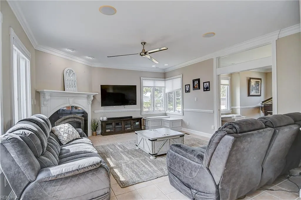 Virginia Beach, Virginia 23455, United States, 7 Bedrooms Bedrooms, ,4 BathroomsBathrooms,Residential,Active,138197