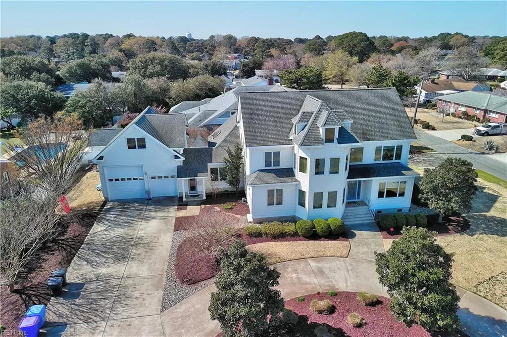 Virginia Beach, Virginia 23455, United States, 7 Bedrooms Bedrooms, ,4 BathroomsBathrooms,Residential,Active,138197