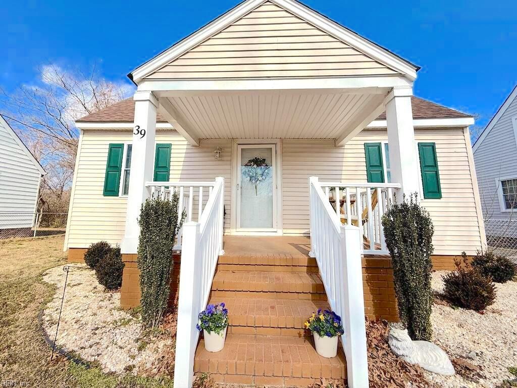 Photo of 39 W Sunset Road, Hampton, VA 23669 (MLS # 10620167)