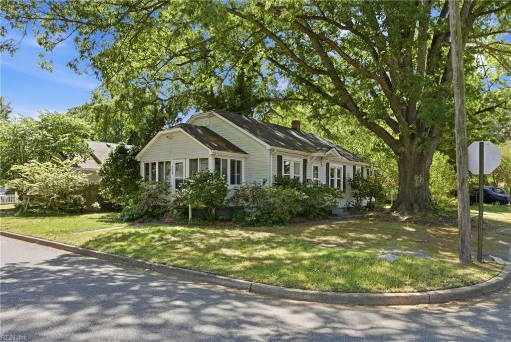 Photo of 3523 Brighton Street, Portsmouth, VA 23707 (MLS # 10643614)