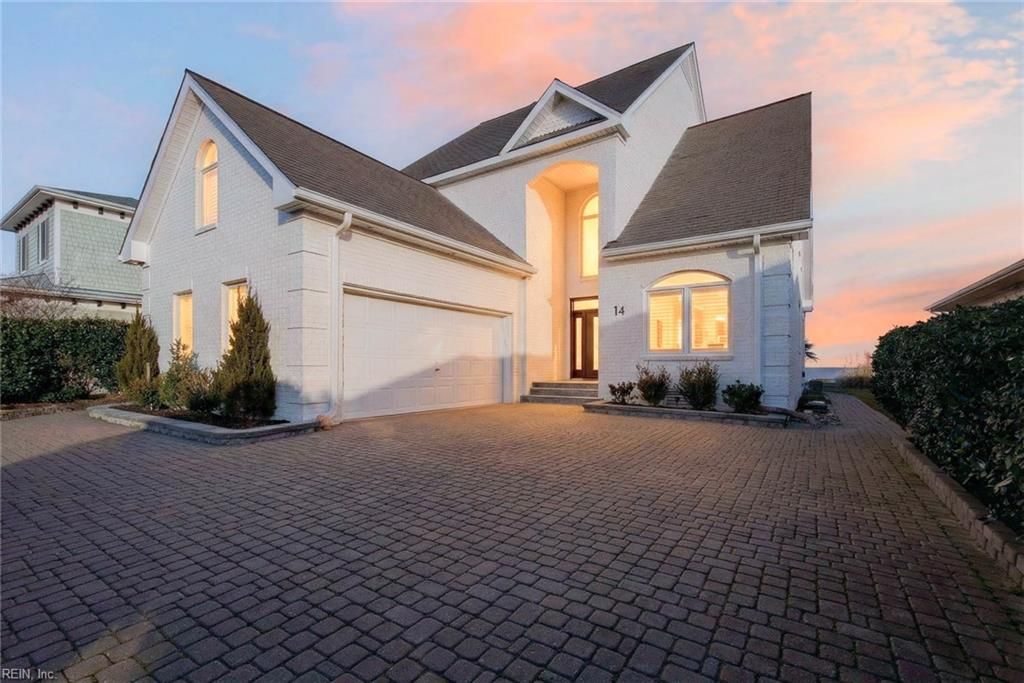 Photo of 14 Bay Front Place, Hampton, VA 23664 (MLS # 10617351)