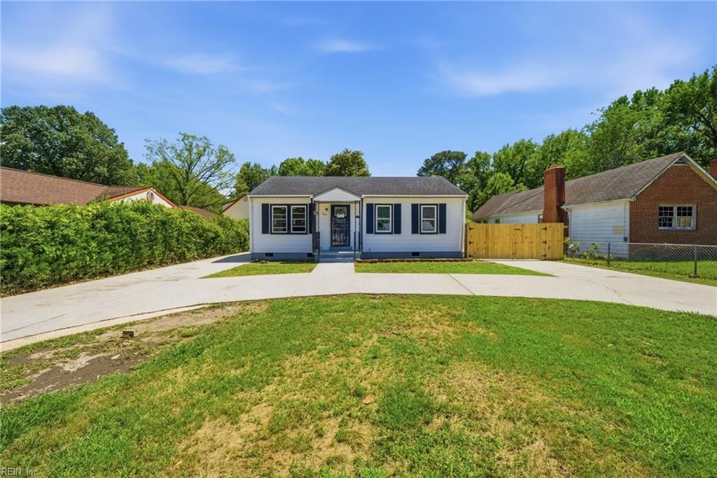 Photo of 2241 Tennessee Drive, Chesapeake, VA 23323 (MLS # 10637273)