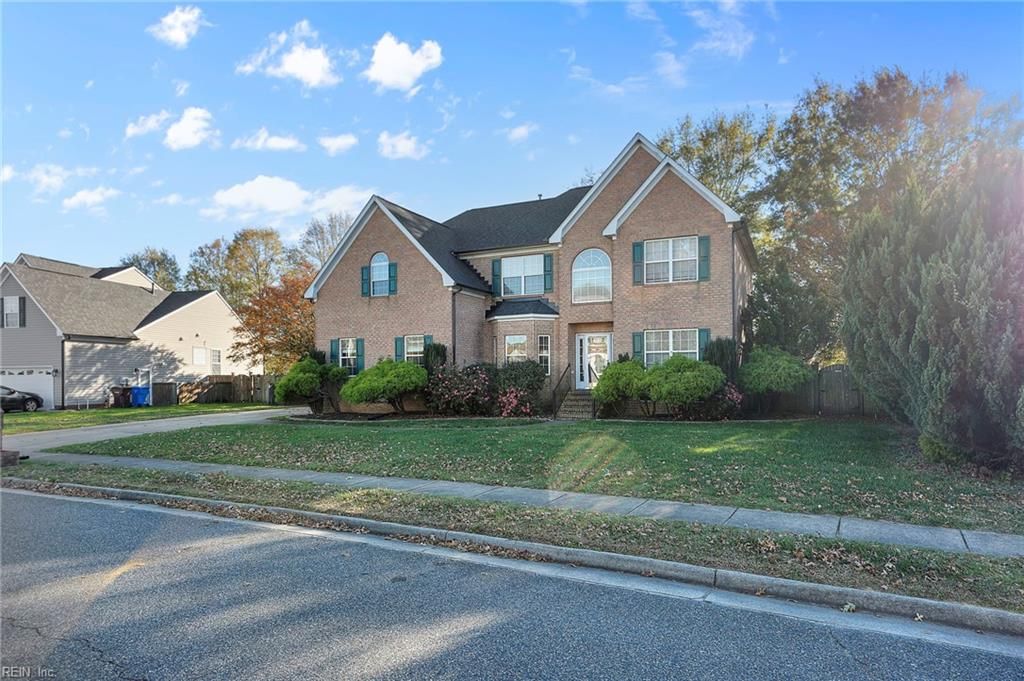 Photo of 422 Berndale Drive, Chesapeake, VA 23322 (MLS # 10613215)