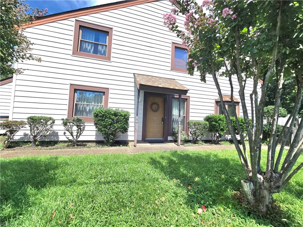 Photo of 719 Lord Byron Drive, Virginia Beach, VA 23452 (MLS # 10648544)