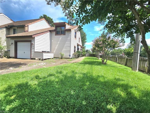 Photo for 719 Lord Byron DR