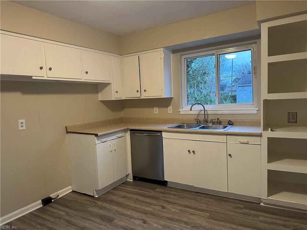 Photo of 4833 Peachcreek Lane, Virginia Beach, VA 23455 (MLS # 10617731)