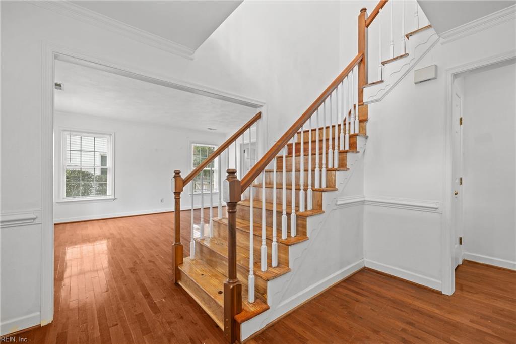 812 Bishop CT