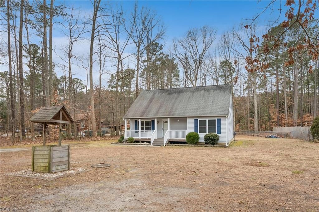 Photo of 5212 Hickory Fork Road, Gloucester, VA 23061 (MLS # 10615130)