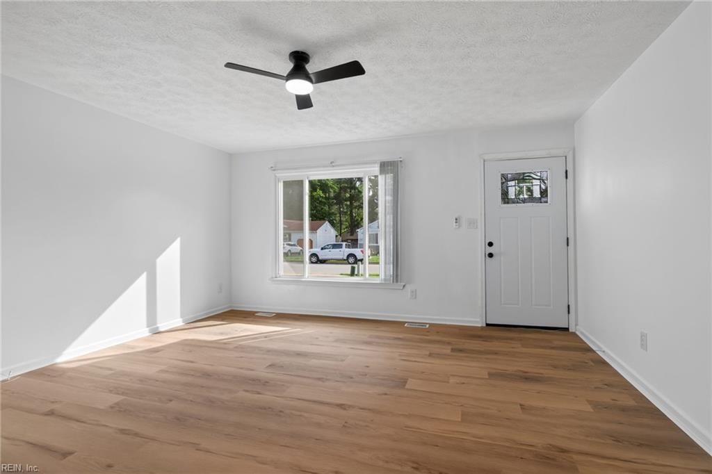 Photo of 1405 Edson Terrace, Hampton, VA 23663 (MLS # 10645743)