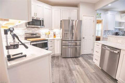 1660 Chestwood DR Virginia Beach VA 23453