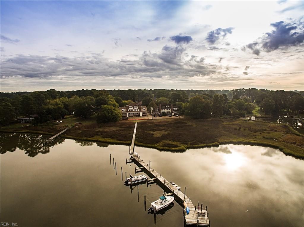 Photo of 412 Robin Road, Portsmouth, VA 23701 (MLS # 10617525)