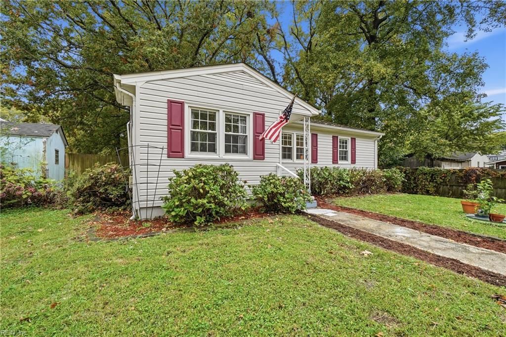 Photo of 1507 Rokeby Avenue, Chesapeake, VA 23325 (MLS # 10623727)