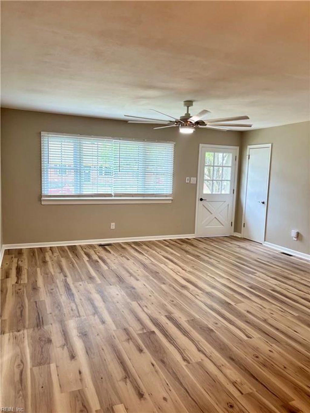 Photo of 3716 Linnet Lane, Portsmouth, VA 23703 (MLS # 10630922)