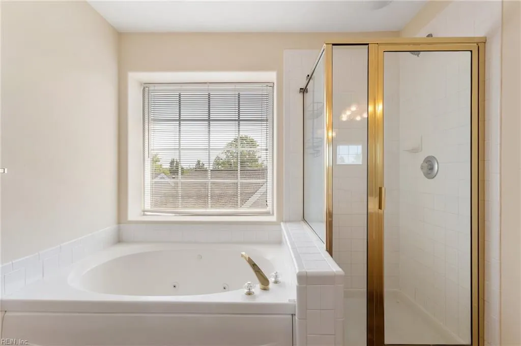 Suffolk, Virginia 23435, United States, 4 Bedrooms Bedrooms, ,3 BathroomsBathrooms,Residential,Active,113331