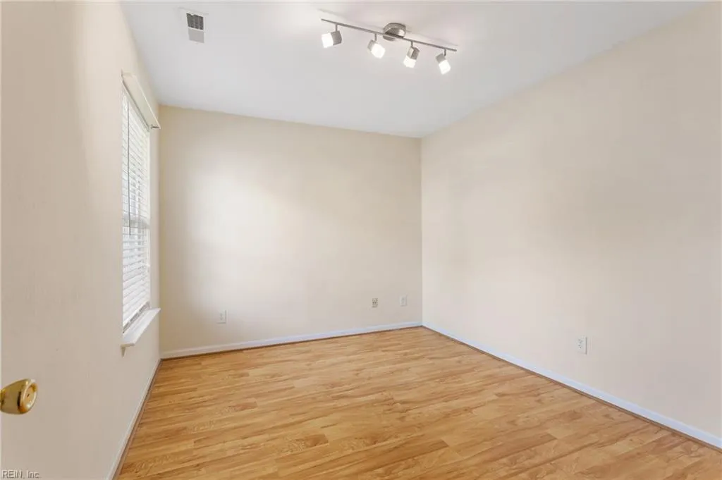 Suffolk, Virginia 23435, United States, 4 Bedrooms Bedrooms, ,3 BathroomsBathrooms,Residential,Active,113331