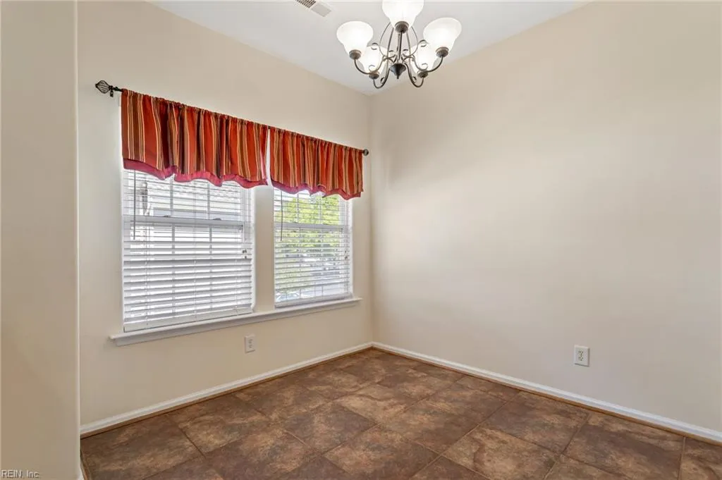 Suffolk, Virginia 23435, United States, 4 Bedrooms Bedrooms, ,3 BathroomsBathrooms,Residential,Active,113331