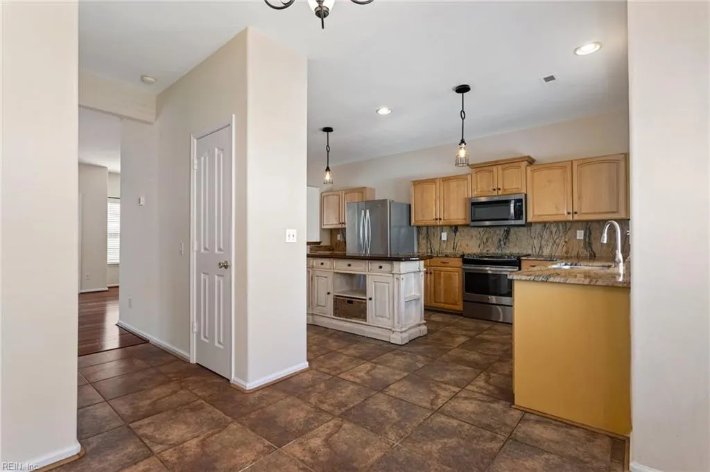 Suffolk, Virginia 23435, United States, 4 Bedrooms Bedrooms, ,3 BathroomsBathrooms,Residential,Active,113331