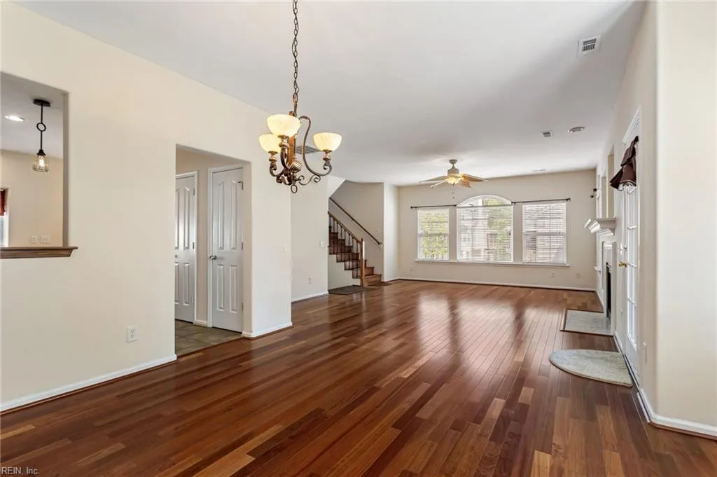 Suffolk, Virginia 23435, United States, 4 Bedrooms Bedrooms, ,3 BathroomsBathrooms,Residential,Active,113331