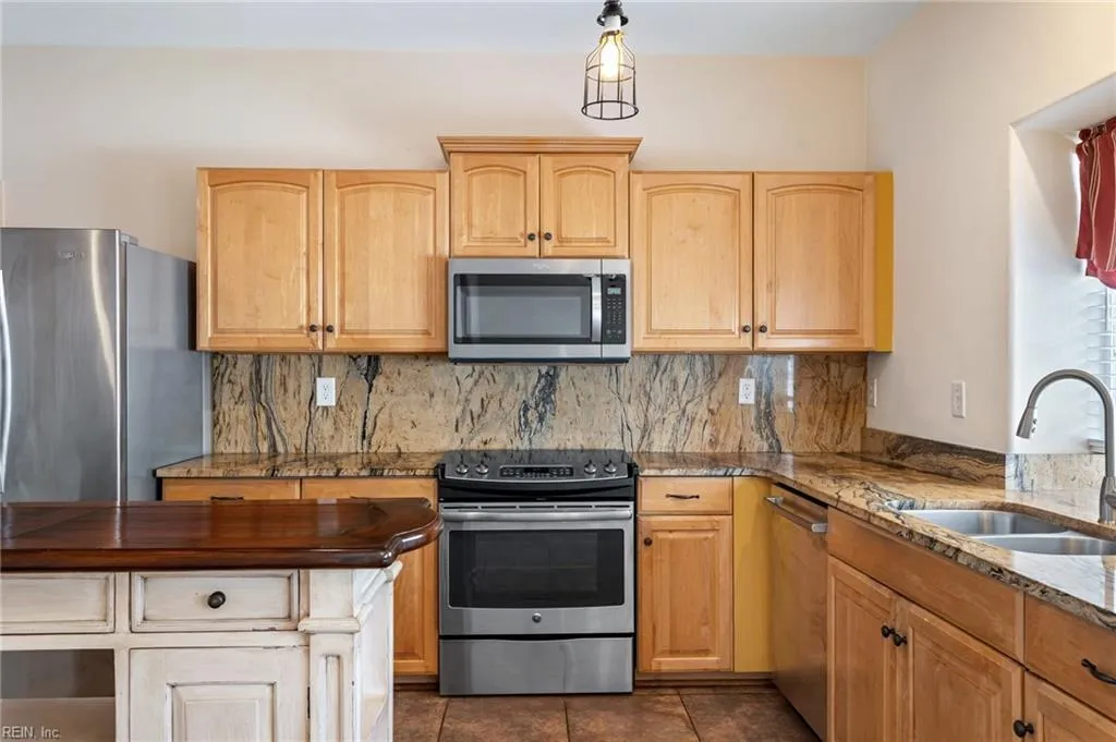 Suffolk, Virginia 23435, United States, 4 Bedrooms Bedrooms, ,3 BathroomsBathrooms,Residential,Active,113331