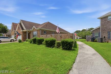 Photo of 164 Nautico Way, Portsmouth, VA 23703 (MLS # 10657790)