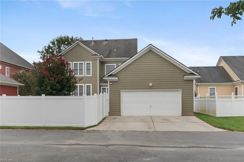 Chesapeake, Virginia 23320, United States, 4 Bedrooms Bedrooms, ,3 BathroomsBathrooms,Residential,Active,210330