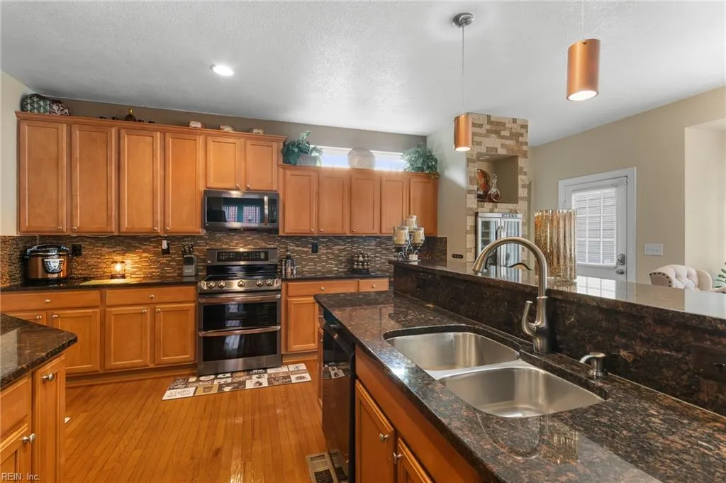 Chesapeake, Virginia 23320, United States, 4 Bedrooms Bedrooms, ,3 BathroomsBathrooms,Residential,Active,210330