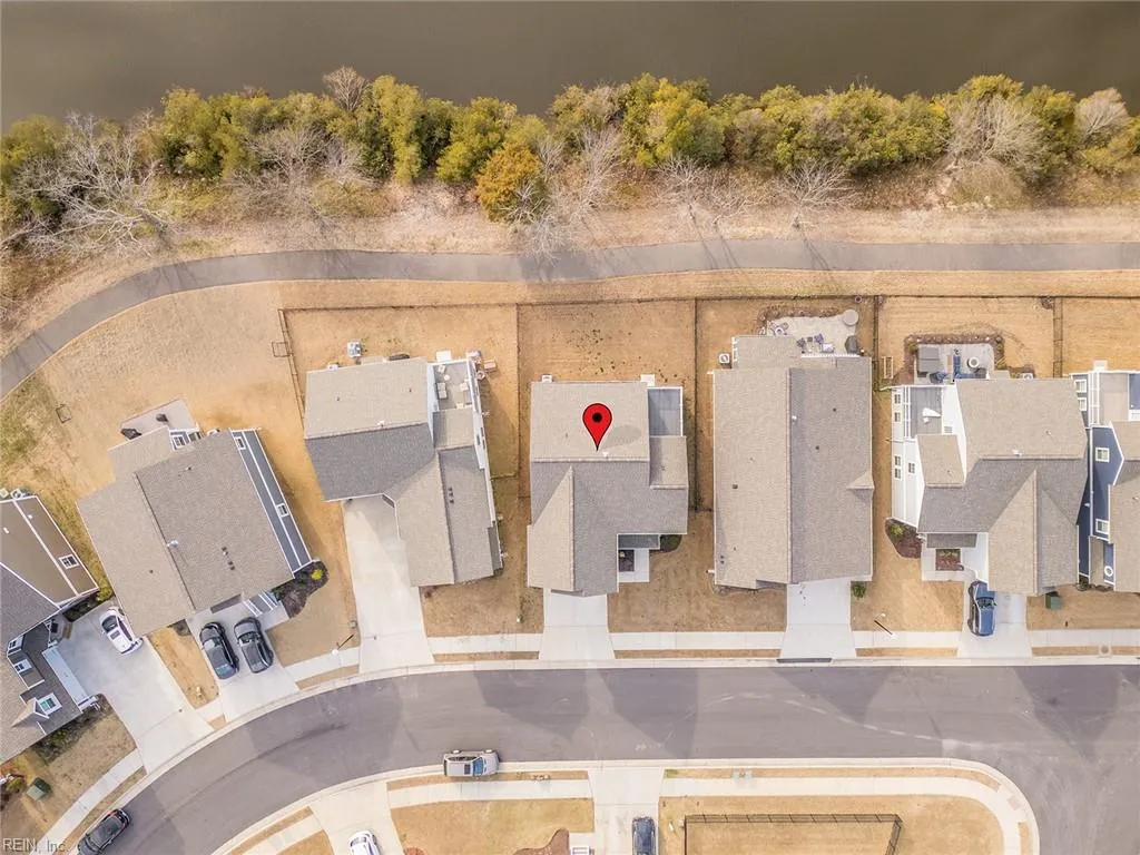 Suffolk, Virginia 23435, United States, 5 Bedrooms Bedrooms, ,4 BathroomsBathrooms,Residential,Pending,79907