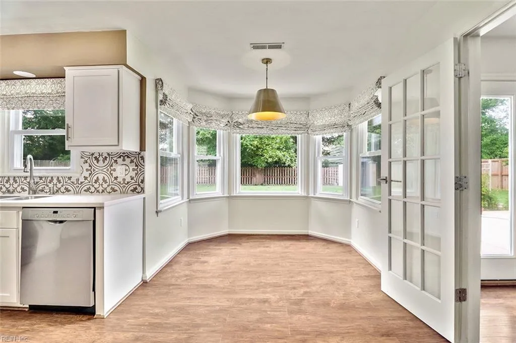 Chesapeake, Virginia 23320, United States, 4 Bedrooms Bedrooms, ,3 BathroomsBathrooms,Residential,Active,132892