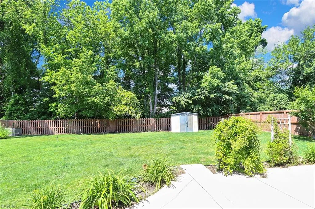 Chesapeake, Virginia 23320, United States, 4 Bedrooms Bedrooms, ,3 BathroomsBathrooms,Residential,Active,132892