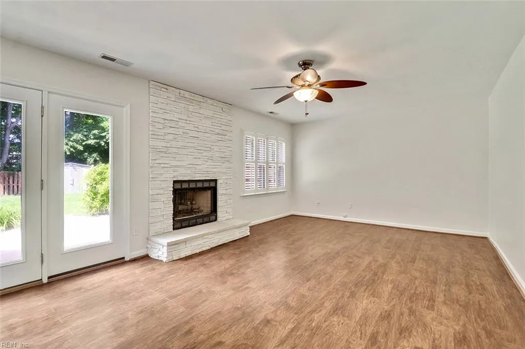 Chesapeake, Virginia 23320, United States, 4 Bedrooms Bedrooms, ,3 BathroomsBathrooms,Residential,Active,132892