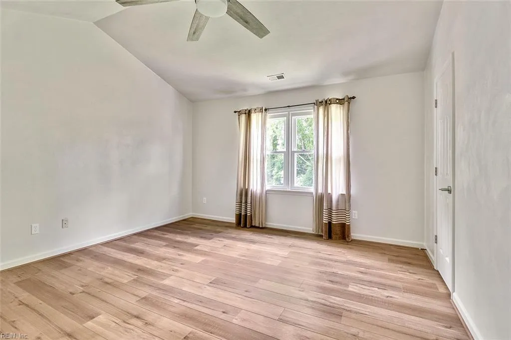 Chesapeake, Virginia 23320, United States, 4 Bedrooms Bedrooms, ,3 BathroomsBathrooms,Residential,Active,132892